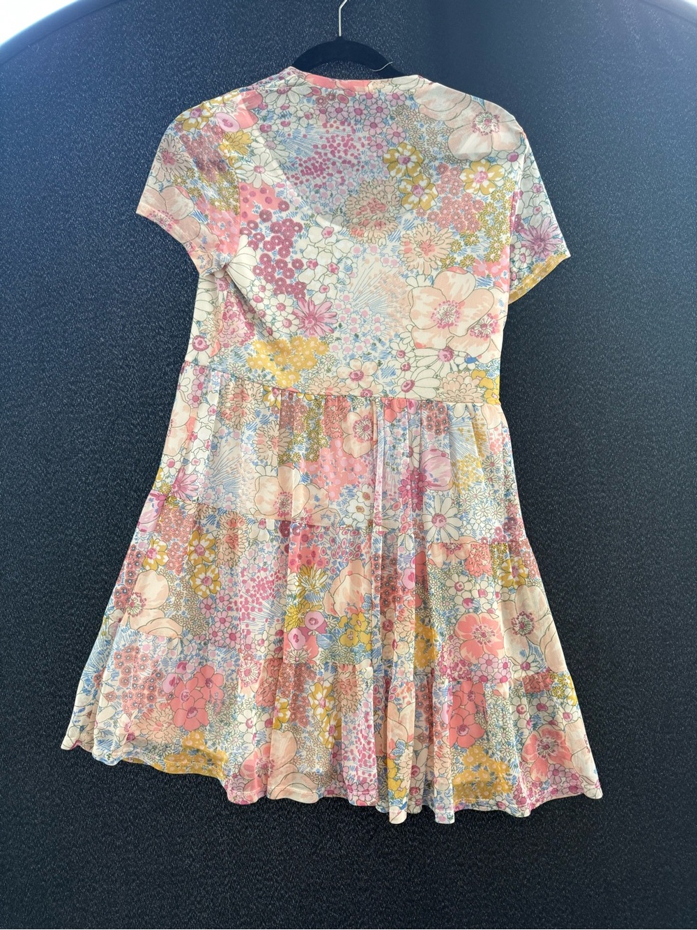 Floral Tiered Short-Sleeve Women’s Dress in Pastel Pink